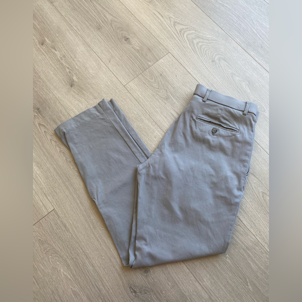 Tommy Hilfiger Men's Light Gray Chinos